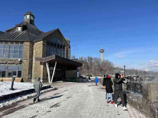 33 fallsview