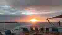 32 Hawaii